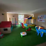 Apt 4Qtos - Debrucado Sobre O Mar