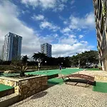 Apt 4Qtos - Debrucado Sobre O Mar