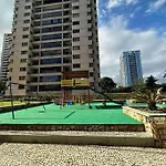 Apt 4Qtos - Debrucado Sobre O Mar
